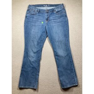 Old Navy Jeans Women's 18 (39x30) Regular Blue Boot Cut Classic Denim Light Wash